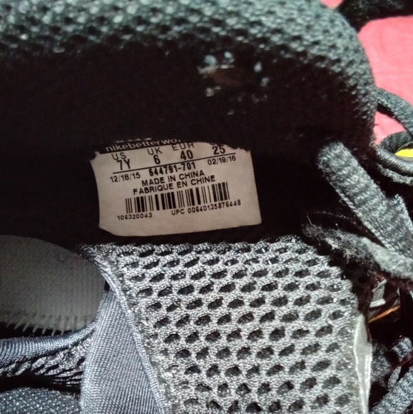 Nike Foamposite One Wu-Tang optic yellow youth size 7Y - Picture 8 of 8